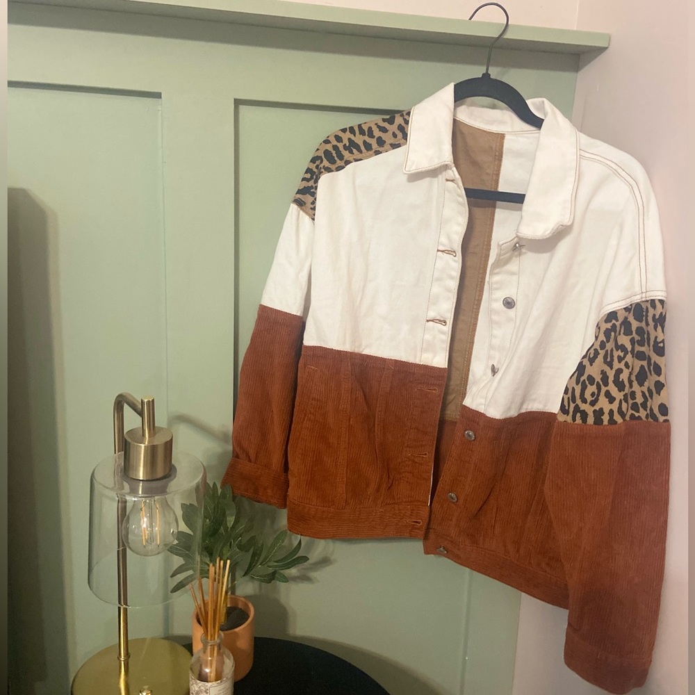 Women’s multi-fabric jacket